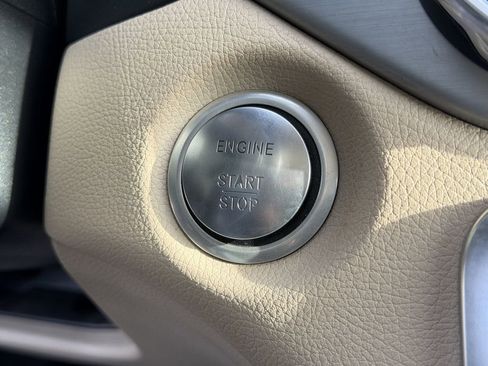 Used 2020 Mercedes-Benz GLA 250 image 25