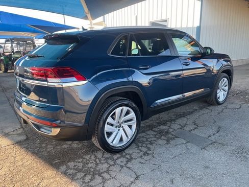 Used 2022 Volkswagen Atlas Cross Sport SE image 4