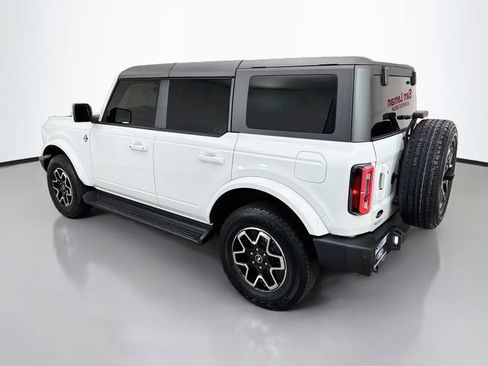 Used 2025 Ford Bronco Outer Banks AWD/4WD image 5