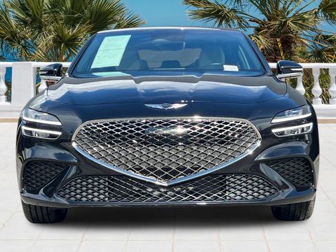 Used 2025 Genesis G70 2.5T image 10
