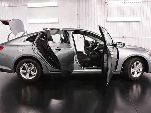 Used 2024 Chevrolet Malibu LT image 29