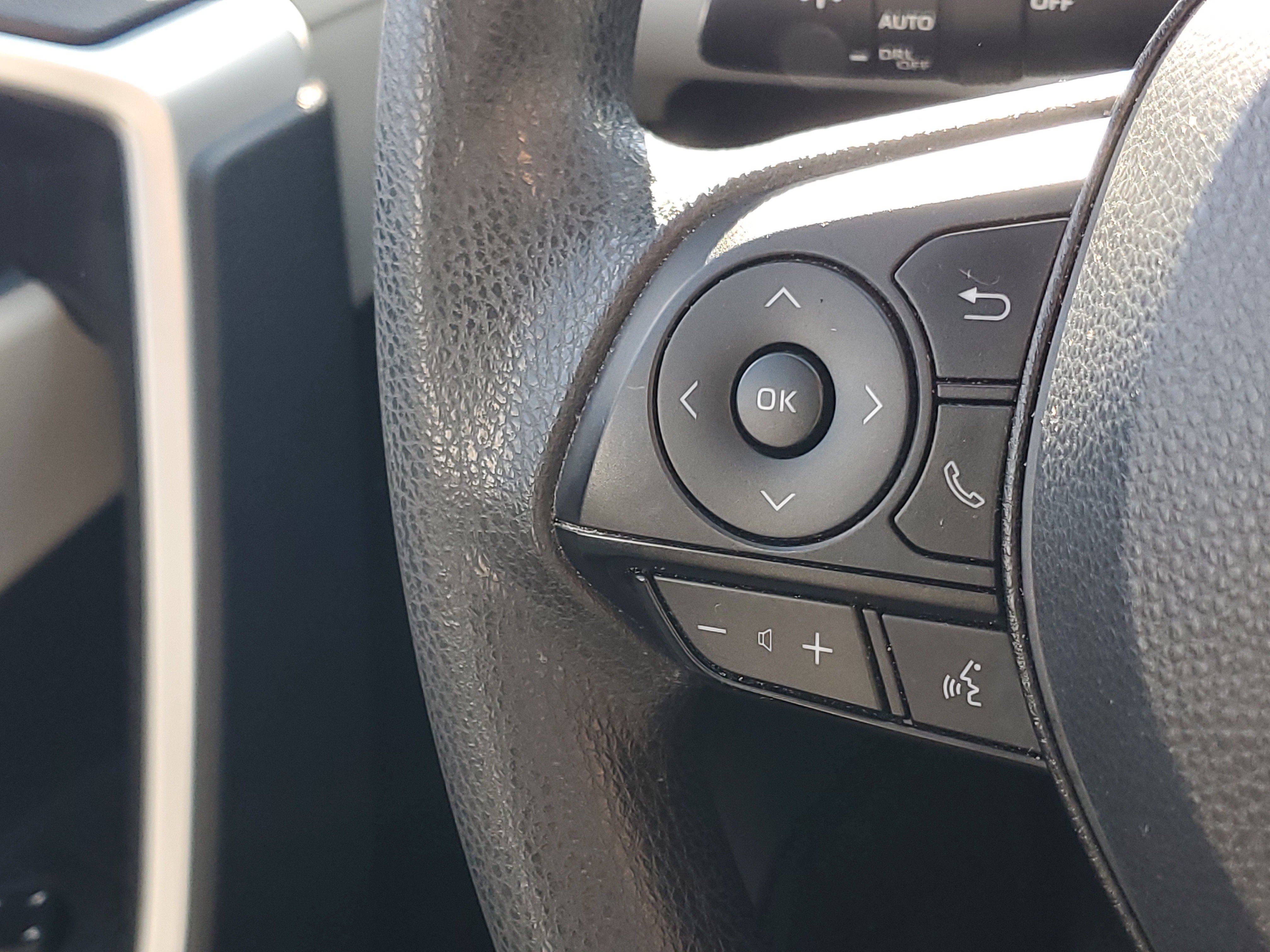 Certified 2019 Toyota RAV4 XLE w/ All Weather Liner Package AWD/4WD image 23