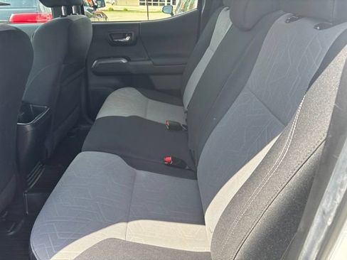 Used 2023 Toyota Tacoma TRD Off-Road AWD/4WD image 6