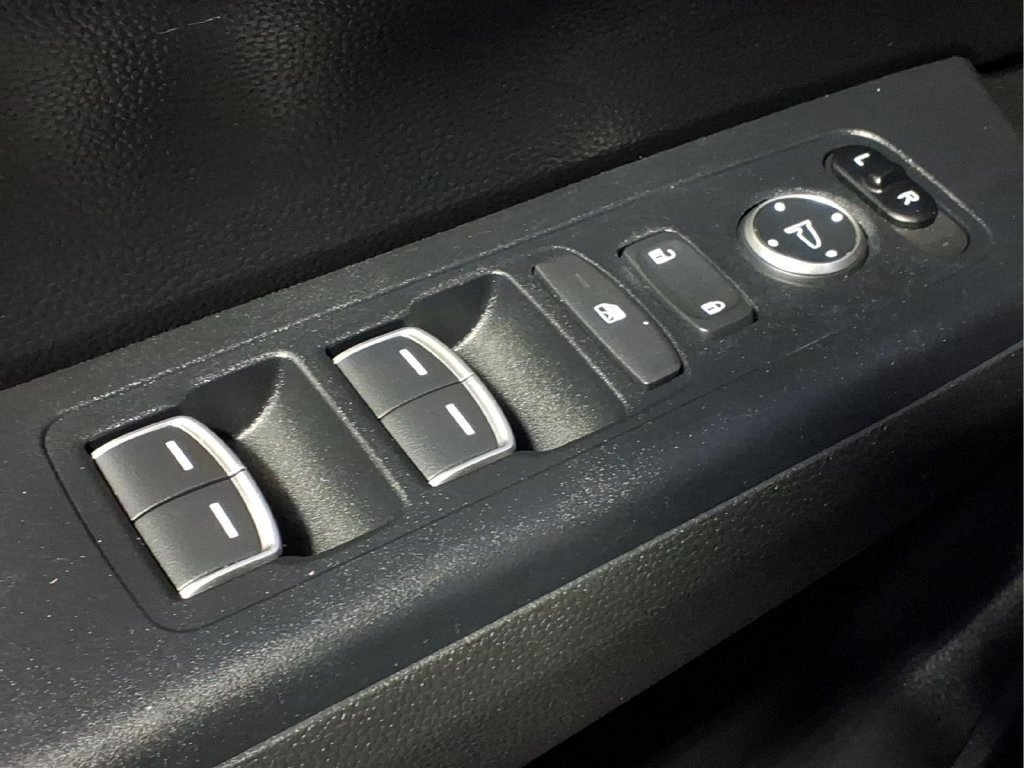 Used 2024 Honda CR-V EX-L image 19