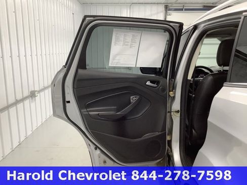 Used 2018 Ford Escape Titanium image 12