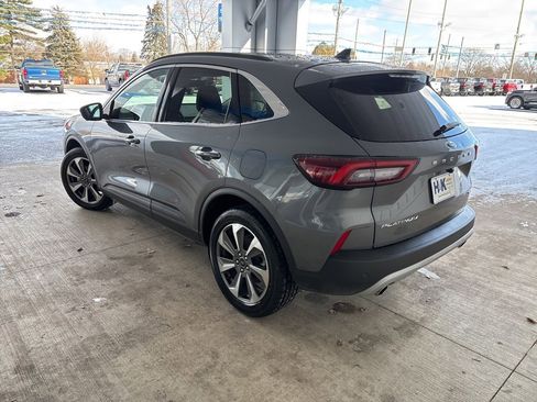 Used 2024 Ford Escape Platinum image 4