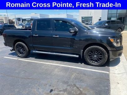 Used 2019 Nissan Titan SV w/ SV Convenience Package
