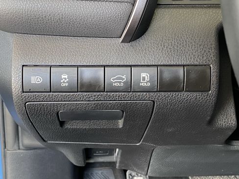 Used 2023 Toyota Camry SE image 19