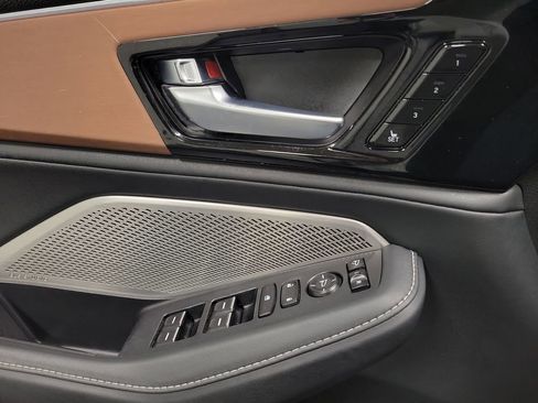 Used 2022 Acura MDX SH-AWD w/ Technology Package image 21