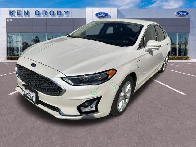 Used 2019 Ford Fusion Energi Titanium FWD image 4