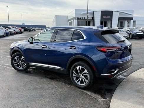 Used 2023 Buick Envision Essence image 3