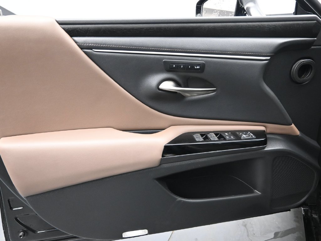 Used 2023 Lexus ES 350 w/ Premium Package FWD image 22