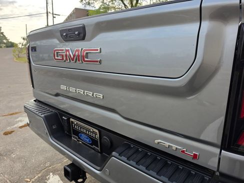 Used 2024 GMC Sierra 2500 AT4 w/ AT4 Preferred Package AWD/4WD image 47
