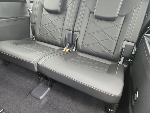 New 2026 Volkswagen Atlas SE image 22