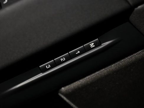 New 2026 Land Rover Range Rover Evoque S image 21