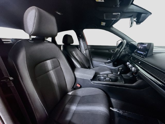 Used 2023 Honda Civic Sport image 28