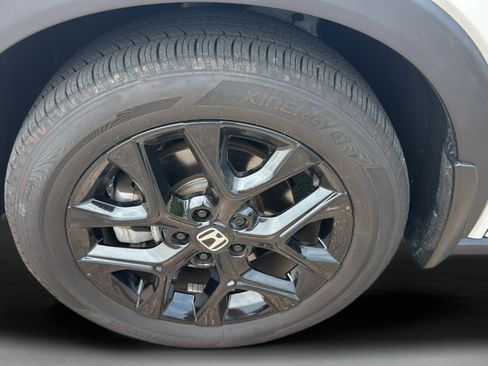 Used 2025 Honda HR-V Sport image 9
