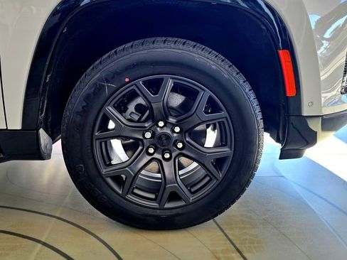 New 2026 Jeep Grand Wagoneer Limited image 34