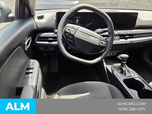 Used 2025 Kia K4 FWD image 7