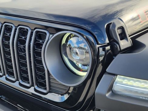 New 2026 Jeep Gladiator Rubicon w/ Safety Group image 21