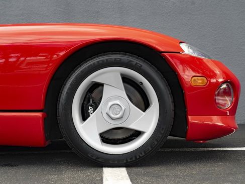 Used 1993 Dodge Viper RT/10 image 55