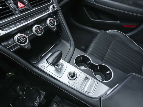 Used 2021 Genesis G70 2.0T w/ Elite Package image 11