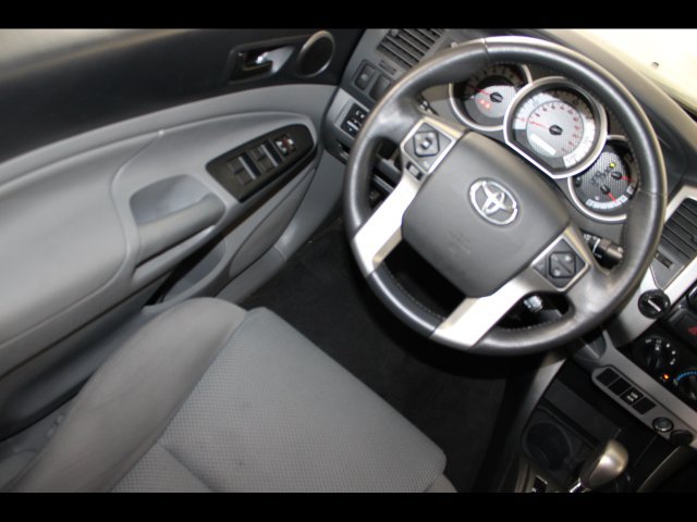 Used 2015 Toyota Tacoma PreRunner RWD image 15