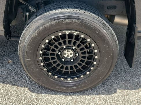 Used 2024 Toyota Tacoma SR5 RWD image 5