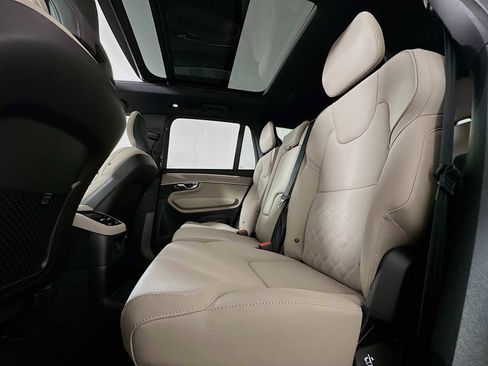 New 2026 Volvo XC90 T8 Plus image 23