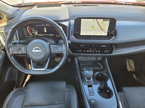 Used 2022 Nissan Rogue Platinum w/ Head-Up Display Package image 6