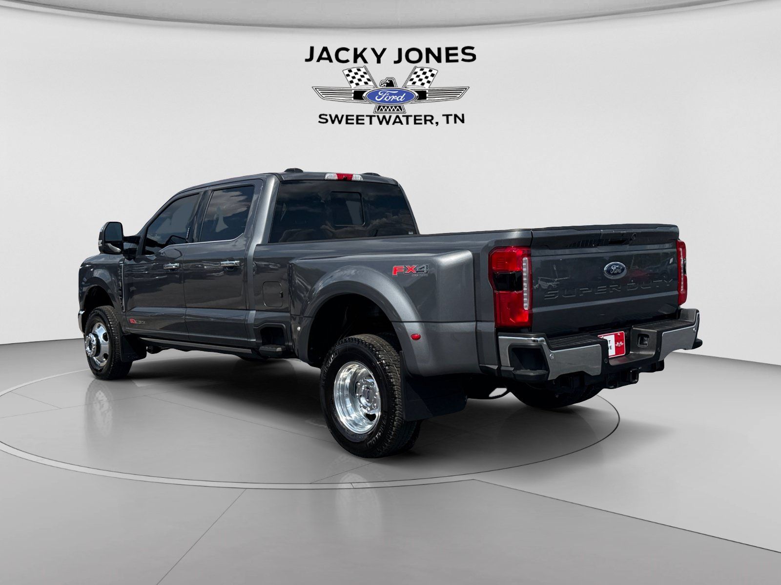 Used 2026 Ford F350 Lariat w/ Lariat Ultimate Package AWD/4WD image 3