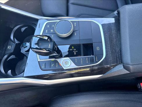Used 2020 BMW 330i Sedan w/ Driving Assistance Package RWD image 19
