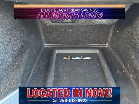 Used 2023 Chevrolet Traverse LT w/ LT Premium Package image 21