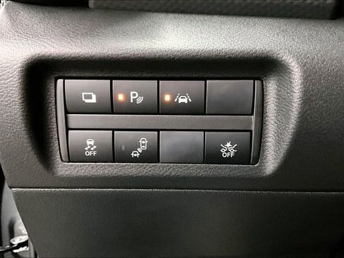 New 2025 Nissan Kicks Play S image 25