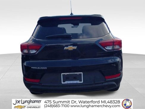 Used 2025 Chevrolet TrailBlazer LS w/ LPO, Blackout Package image 8