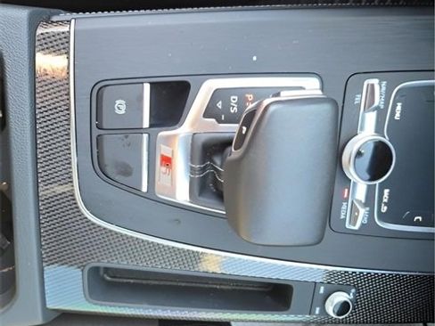 Used 2020 Audi SQ5 Premium Plus w/ Premium Plus Package image 19