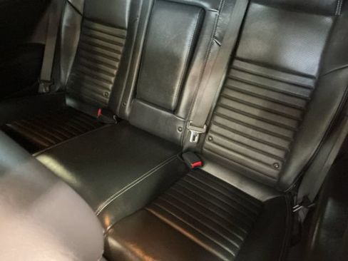 Used 2013 Dodge Challenger R/T RWD image 22