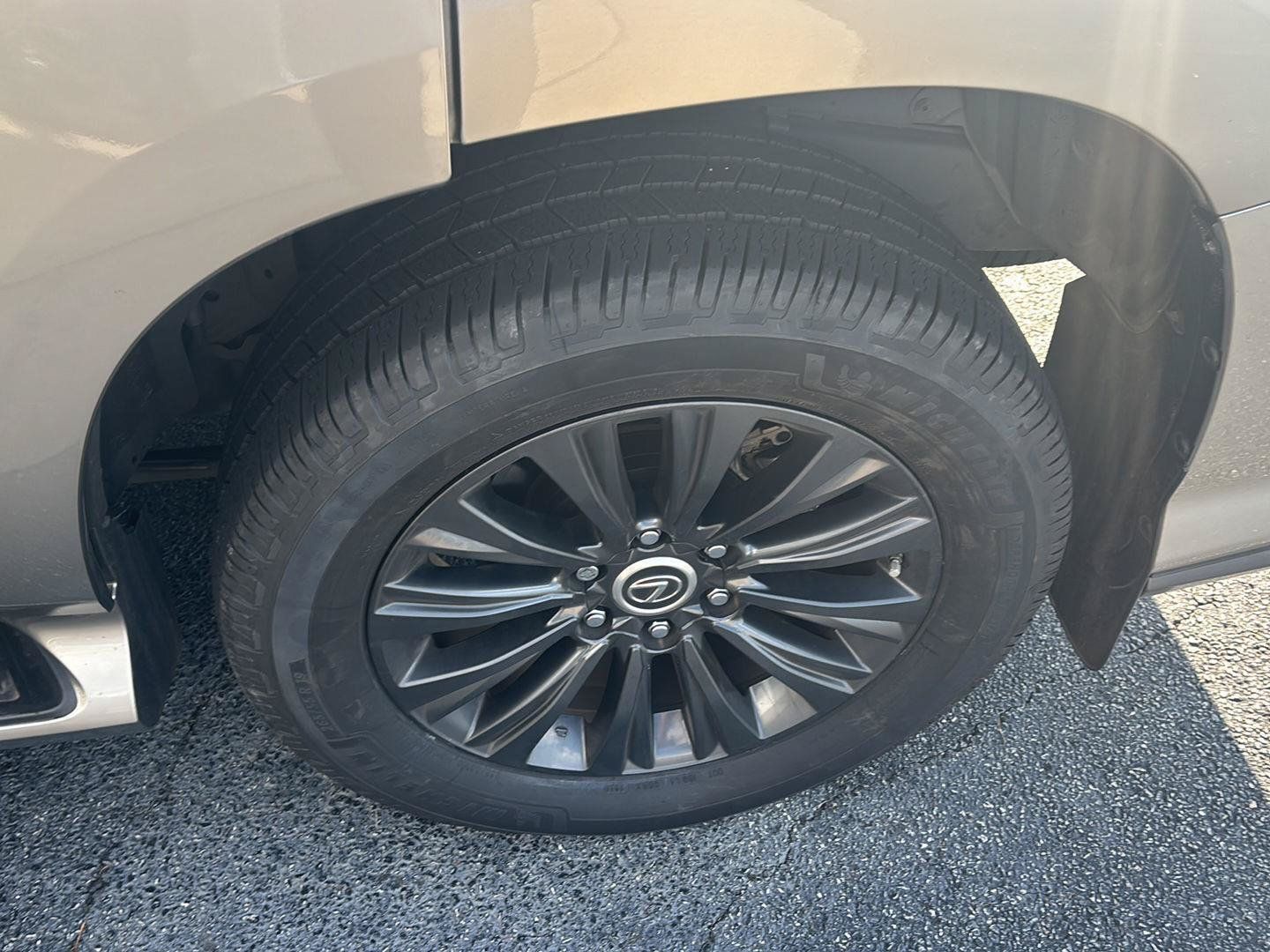 Certified 2020 Lexus GX 460 Premium AWD/4WD image 6