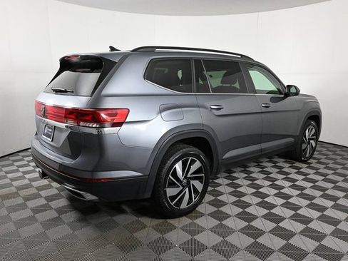 Certified 2025 Volkswagen Atlas SE image 18