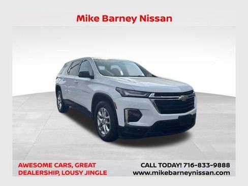 Used 2023 Chevrolet Traverse LS AWD/4WD image 1
