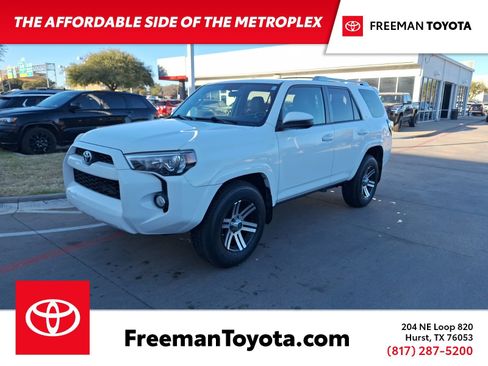 Used 2014 Toyota 4Runner SR5 image 1