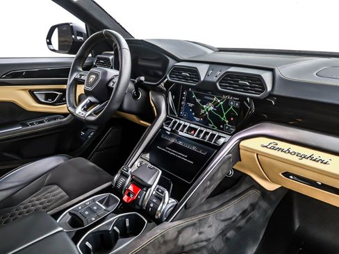 Used 2023 Lamborghini Urus S image 15