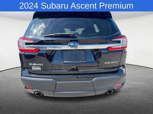 Used 2024 Subaru Ascent Premium w/ Convenience Package AWD/4WD image 6