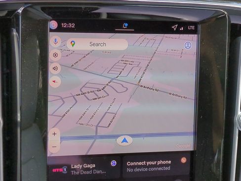 New 2026 Volvo XC40 B5 Plus w/ Protection Package Premier image 20