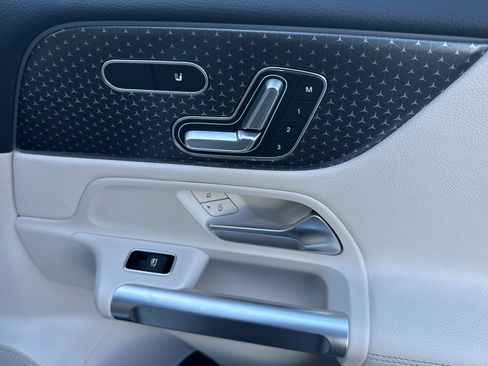 Certified 2025 Mercedes-Benz GLB 250 image 20