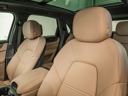 New 2026 Porsche Cayenne AWD/4WD image 34