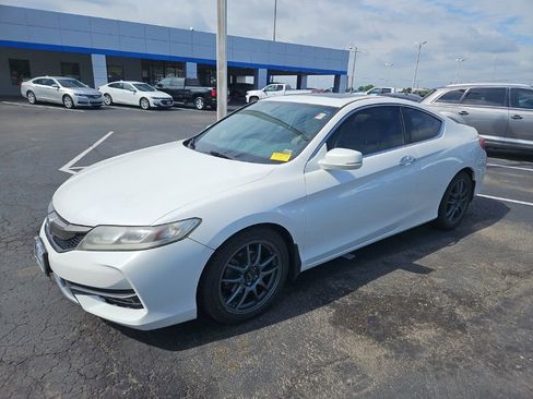 Used 2017 Honda Accord EX-L image 1