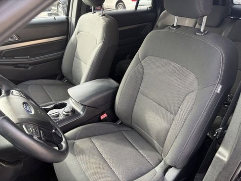 Used 2019 Ford Explorer XLT w/ Equipment Group 201A image 18