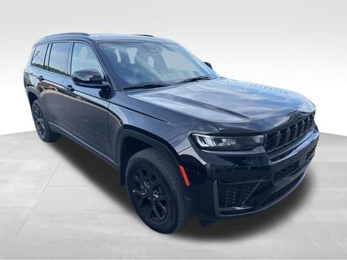 Used 2026 Jeep Grand Cherokee L 4WD image 4