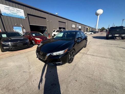 Used 2020 Nissan Sentra SR image 7